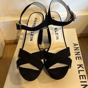 Anne Klein Lalima Platformrm Sandals size 8.5